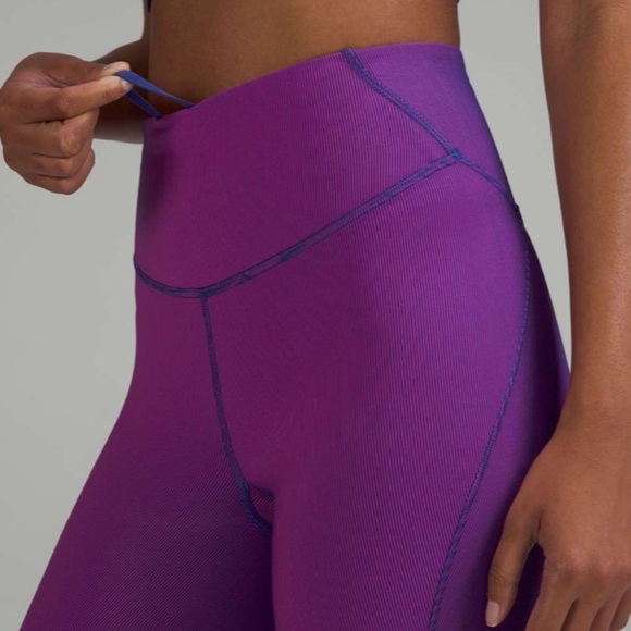 Lululemon Base Pace High-Rise Tight 25" *Two-Tone Ribbed - Picture 2 of 9
